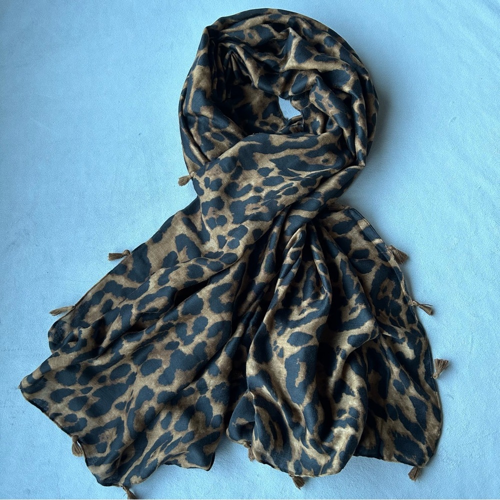 Animal Print Scarf ~ Tassles ~ Brand New!
